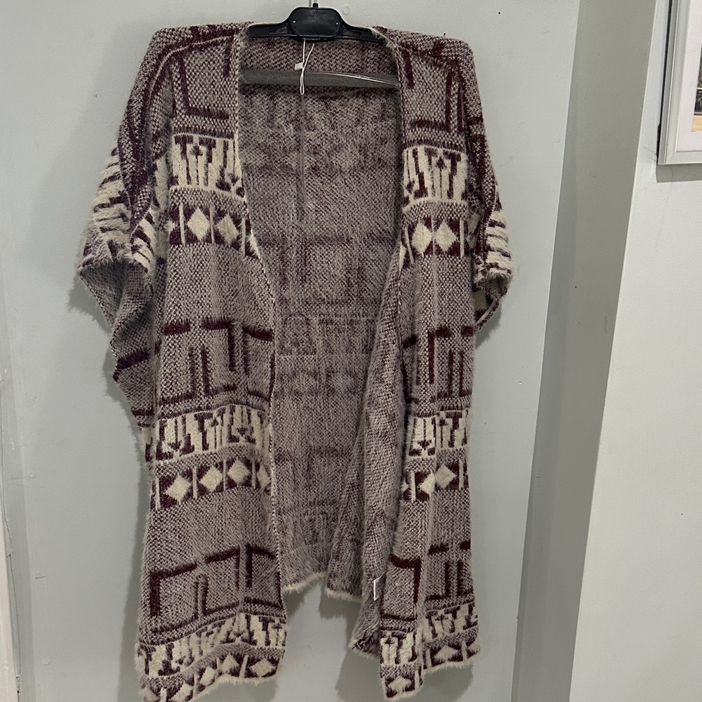 Elegant Geometric Open-Front Poncho - Burgundy and Cream